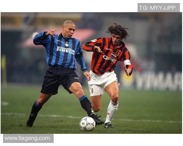 足球史上十大最具争议的丢球球星盘点与分析